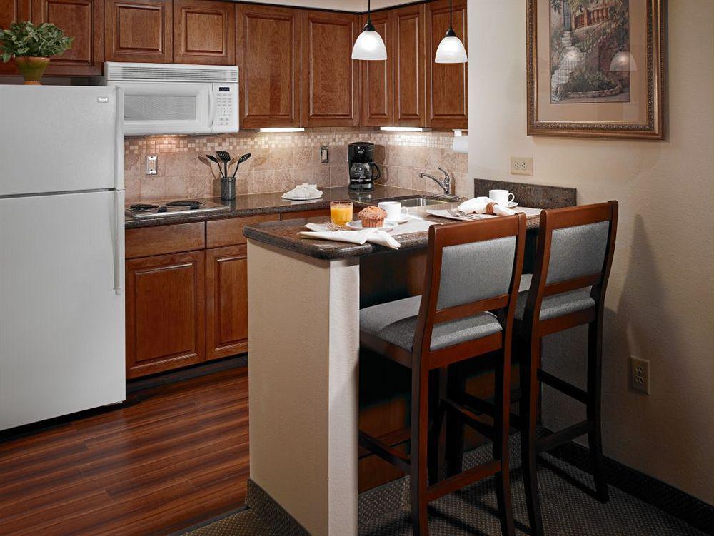 Staybridge Suites Harrisburg-Hershey By Ihg Szoba fotó
